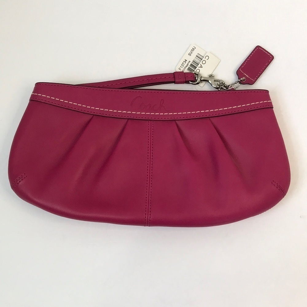 New COACH Vintage Soho Pleated Magenta Leather Large Wristlet